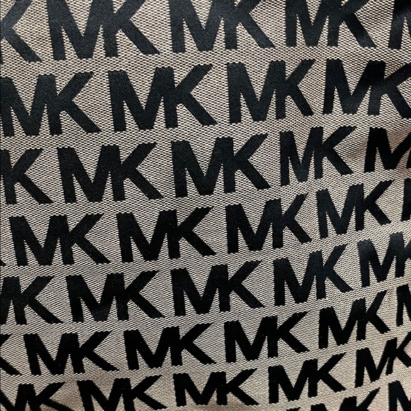 Michael Kors Signature Black and Brown Tote - Picture 4 of 14